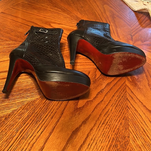 Miguzzi heel boots. Black Snakeskin design. Size 39 - Picture 2 of 6